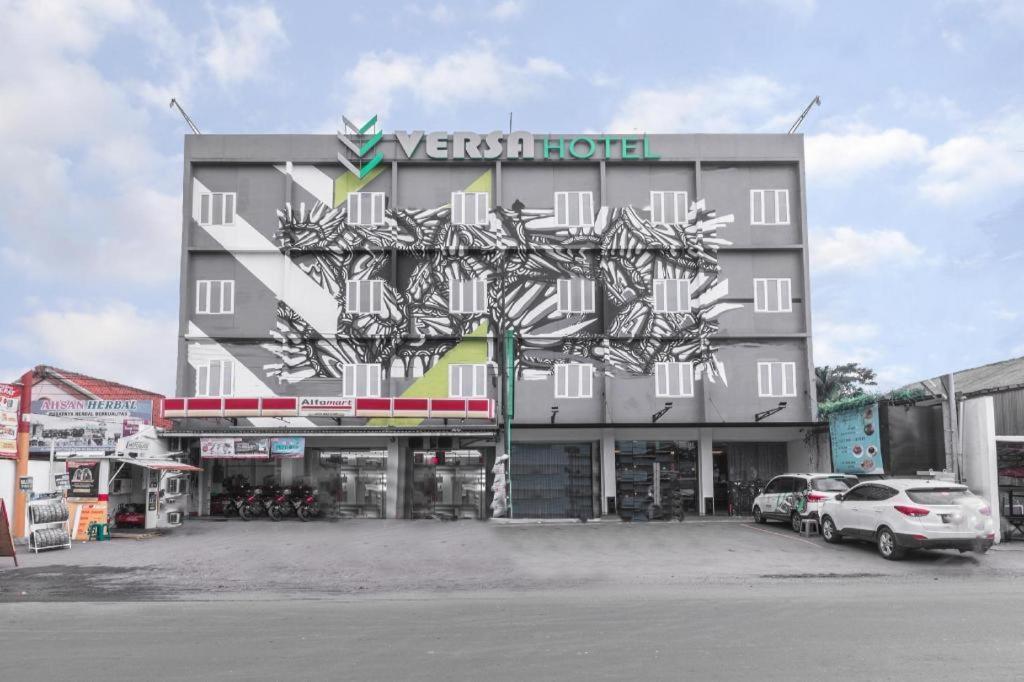 Versa Hotel Бекаси Экстерьер фото