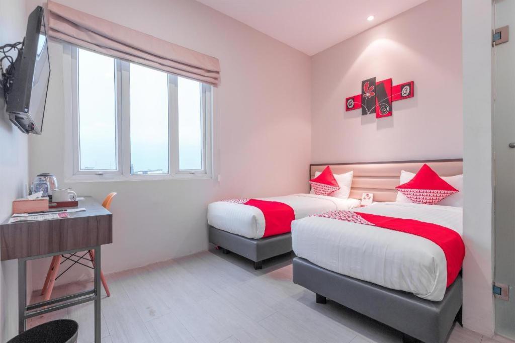 Versa Hotel Бекаси Экстерьер фото